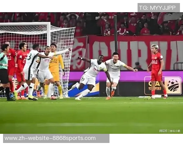 马特塔点球重罚引发争议裁判专家与前球员观点激烈交锋